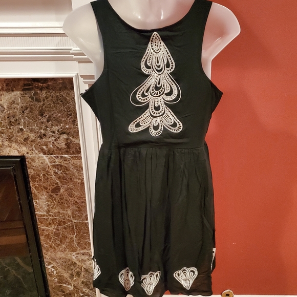Embroidered Empire Waist Dress - Picture 2 of 2